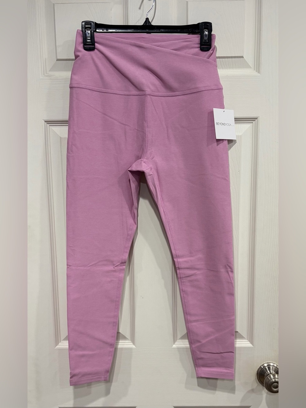Beyond Yoga Women's Large Spacedye At Your Leisure Midi Legging Pink NWT